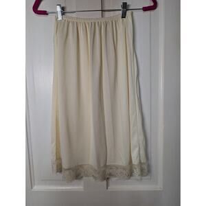 Vintage Sears Yellow Lace Trim Nylon Women's Slip Size M Minimalist(813)